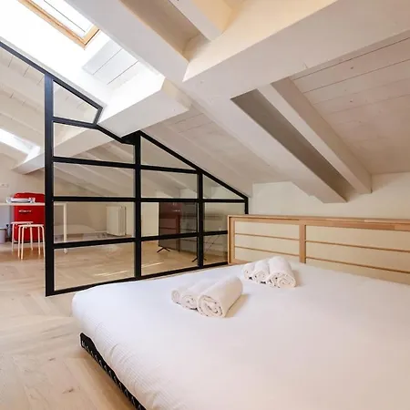 Righi Loft Apartment